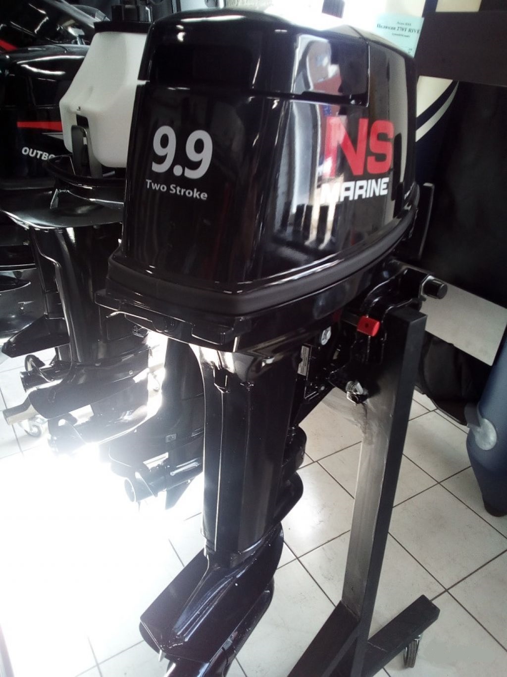 Лодочный мотор Nissan Marine NS 9.9D2 1